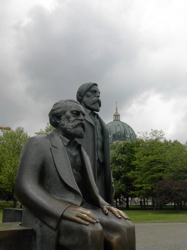 Statues of Marx and Engels by Adam Carr via Wikimedia Commons.JPG